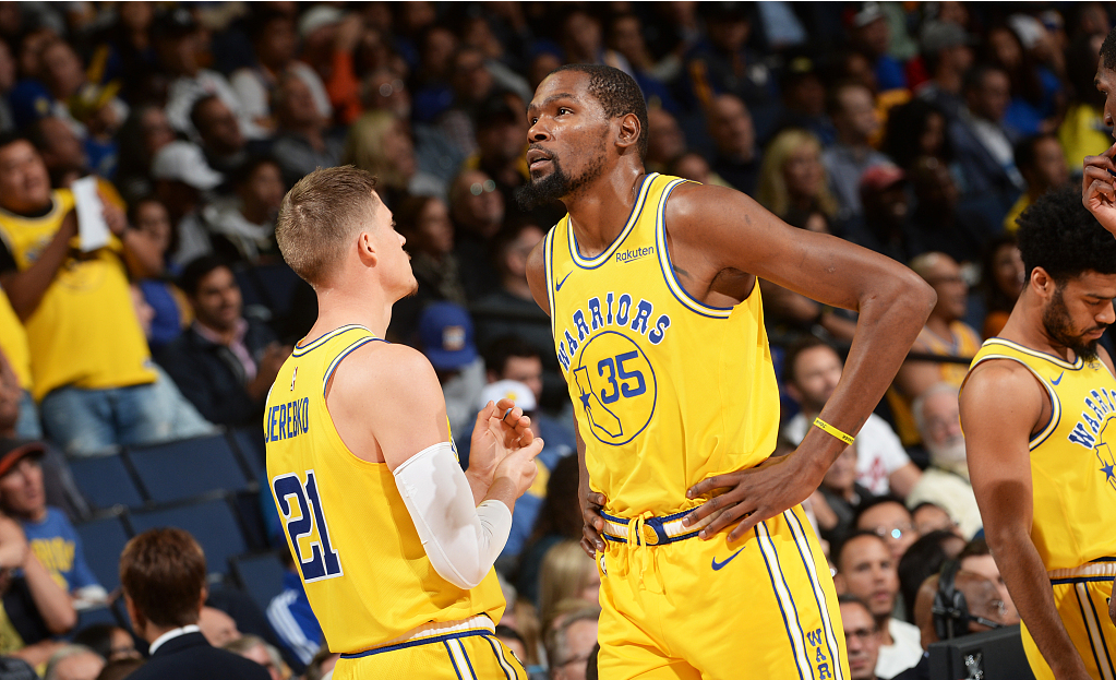 雄鹿B队血洗勇士B队,巴图姆爆发神勇 雄鹿B队血洗勇士B队,巴图姆爆发神勇