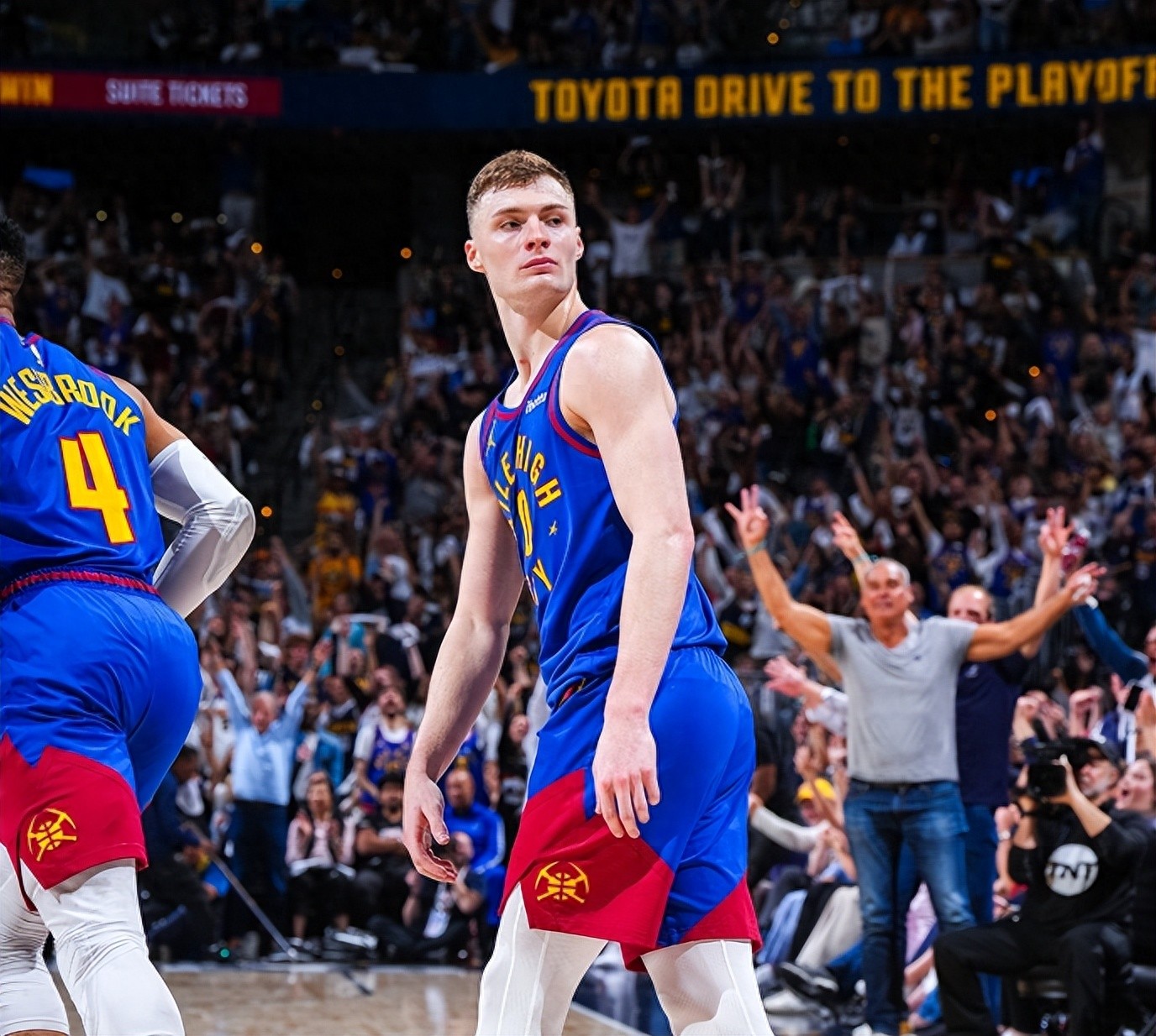 掘金力克土耳其男篮,麦科勒姆关键制胜 掘金力克土耳其男篮,麦科勒姆关键制胜