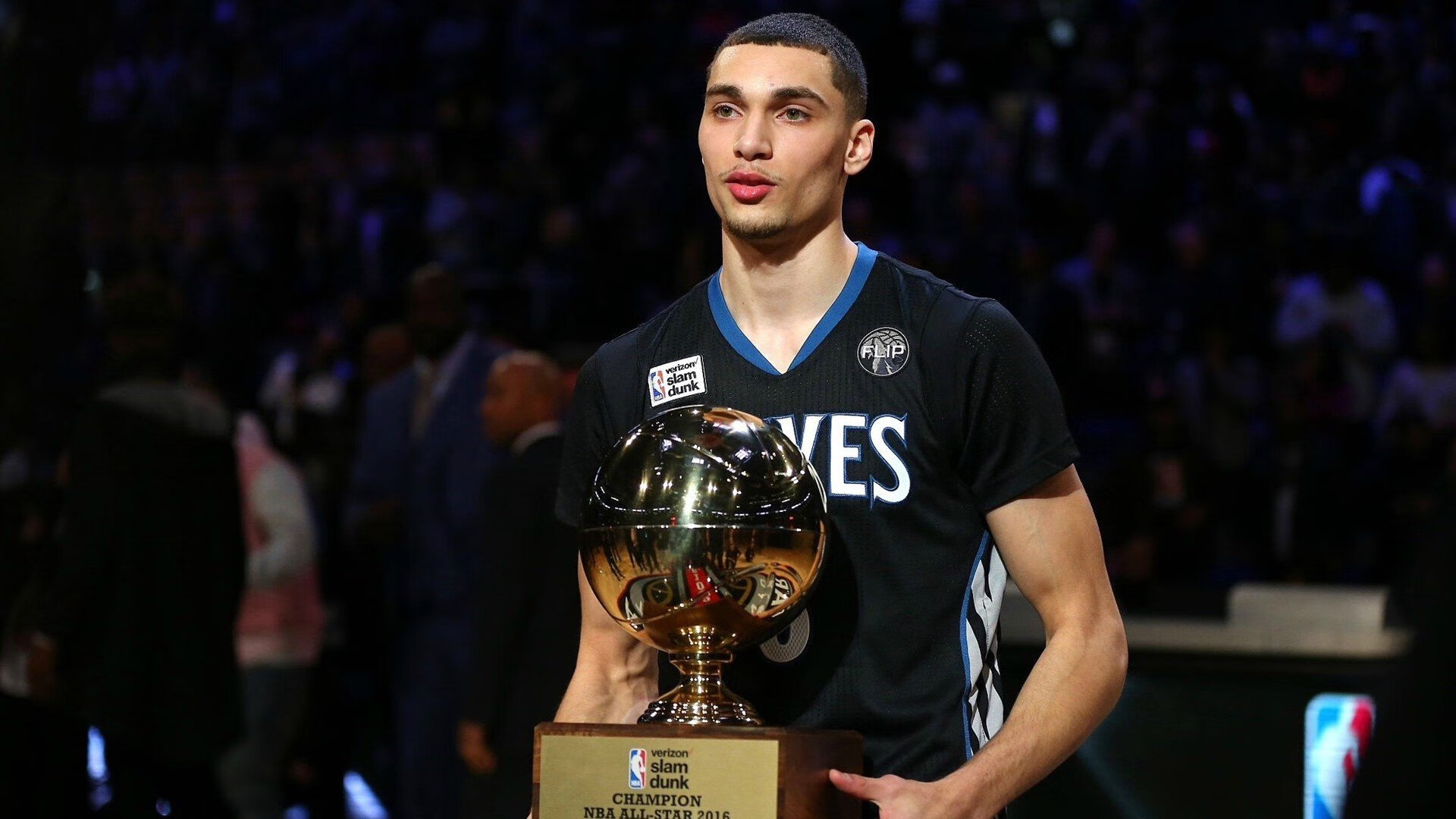 卢卡库导演逆转大戏，拉齐奥绝境翻盘，哥斯达黎加防线崩于一人之手